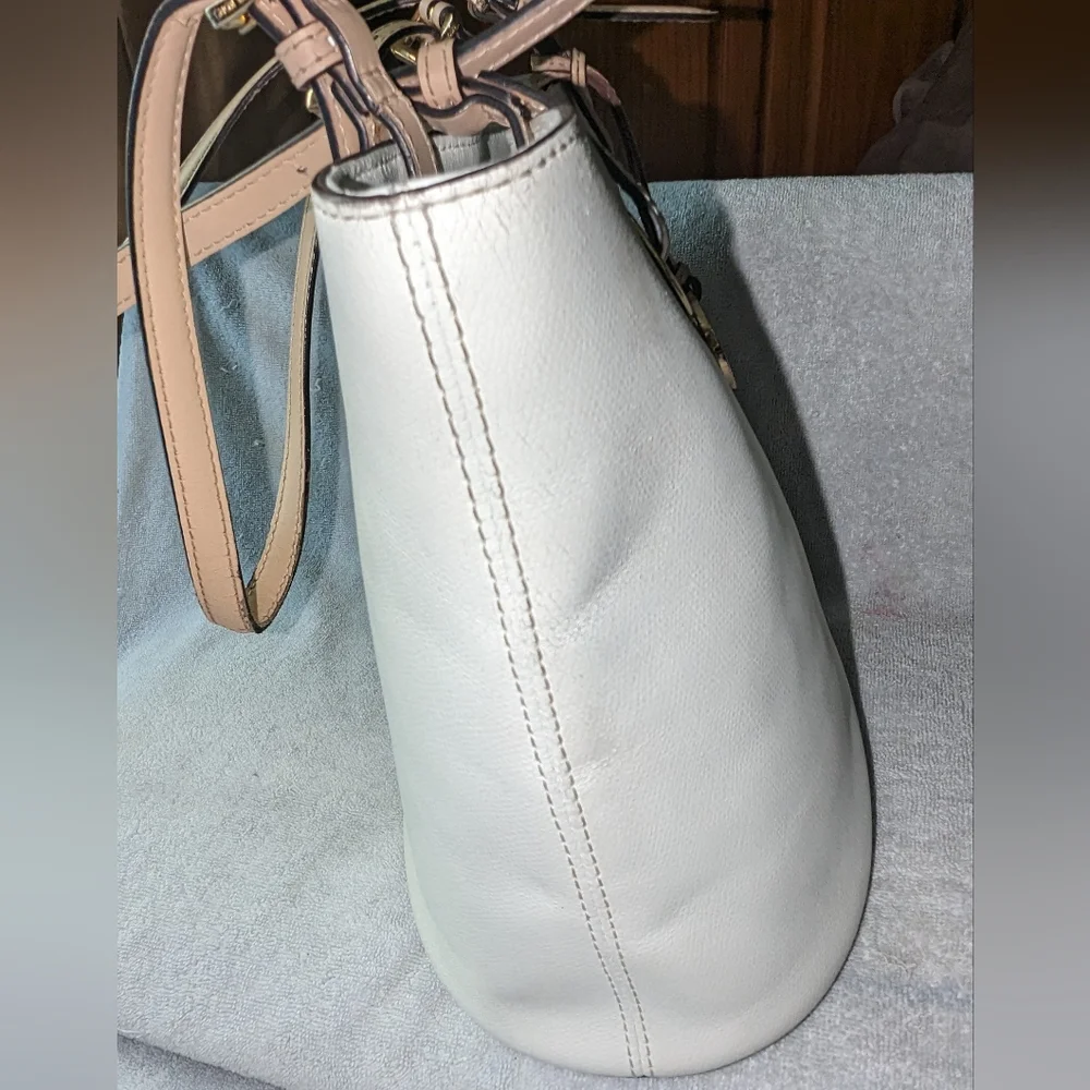 Michael Kors Yet Setter tote bag .